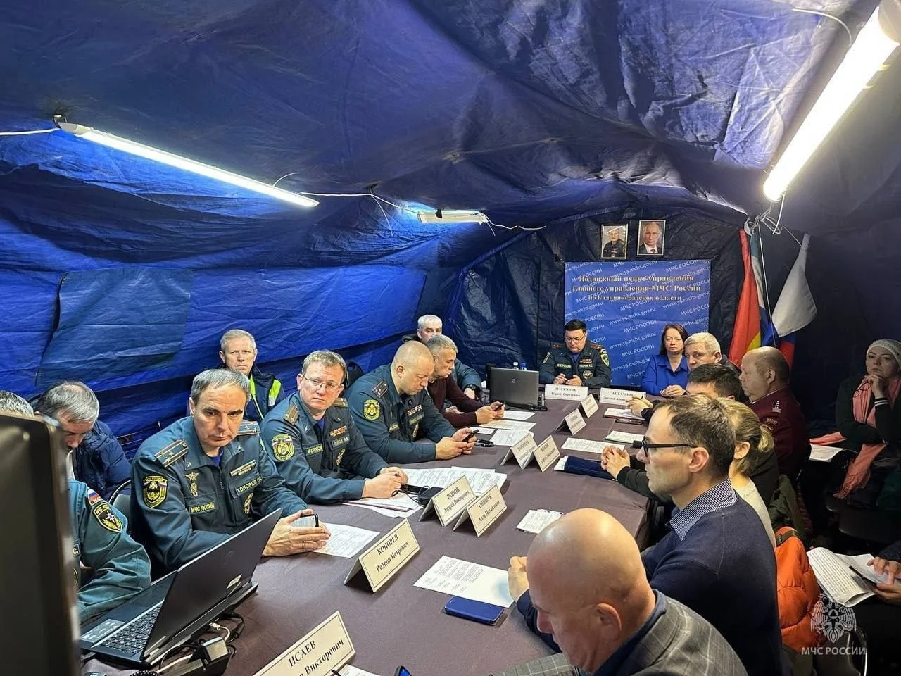 Калининградские медики приняли участие в совместных учениях с сотрудниками МЧС 