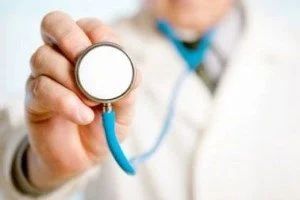 13 молодых врачей области получили по 200 тысяч рублей в качестве мер региональной социальной поддержки 13 молодых врачей области получили по 200 тысяч рублей в качестве мер региональной социальной поддержки