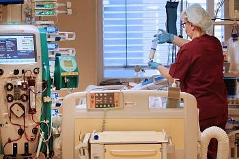 Калининградские врачи впервые провели уникальную операцию с пробуждением Калининградские врачи впервые провели уникальную операцию с пробуждением