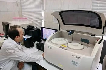 Полесская больница получила автоматический анализатор газов крови